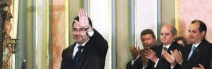 Expectativa por la nueva política en conflictos sociales y ley magisterial